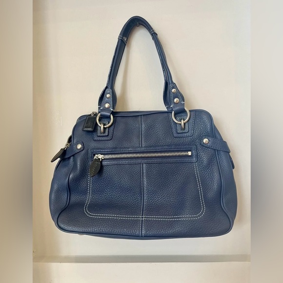 Coach Handbags - Vintage Coach Navy Blue Leather Handbag!